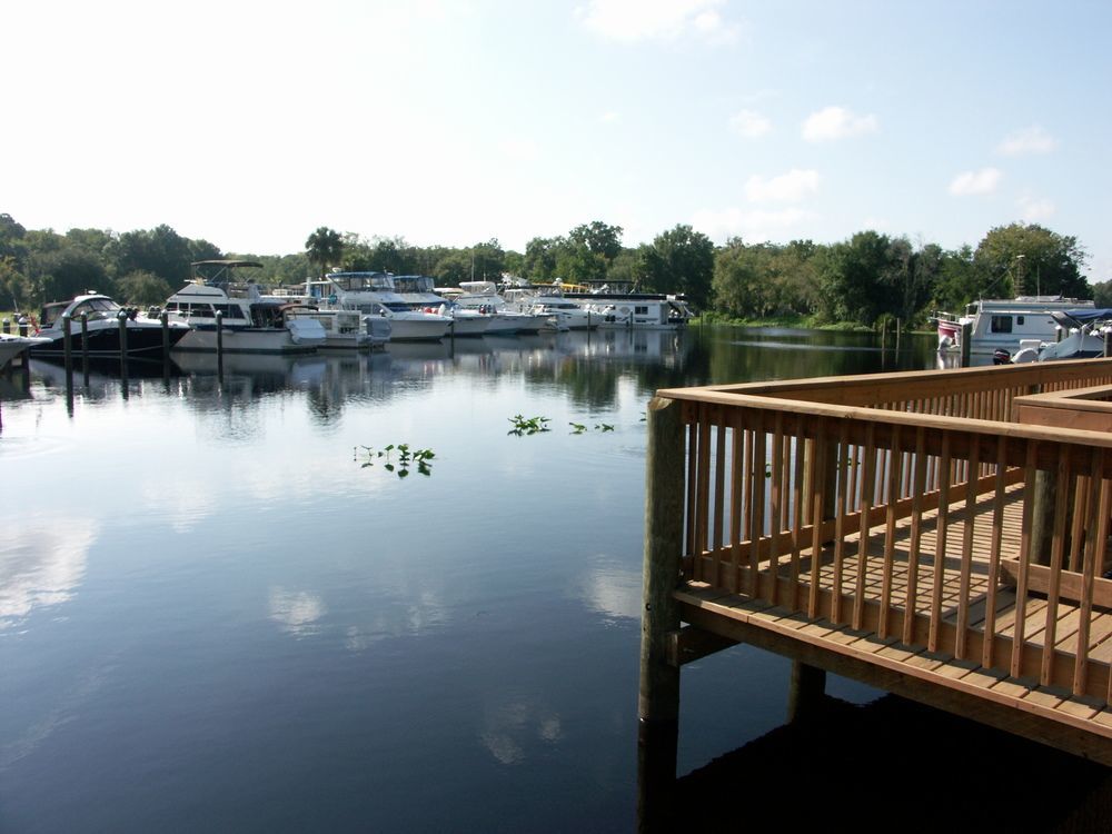 Big River Marina & Lodge Astor 외부 사진